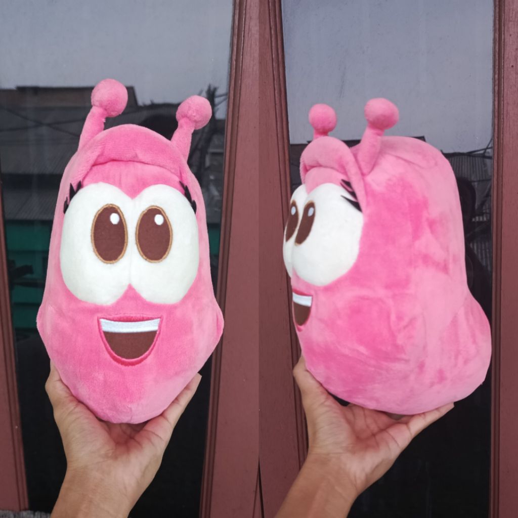Boneka Larva Pink Gembul Besar Cerah Brand Original Larva
