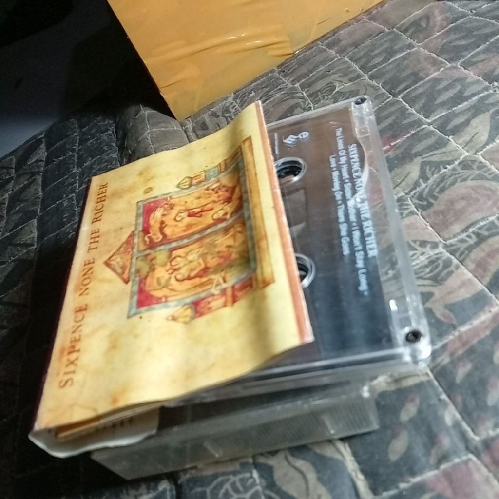 Kaset pita sixpence none the richer