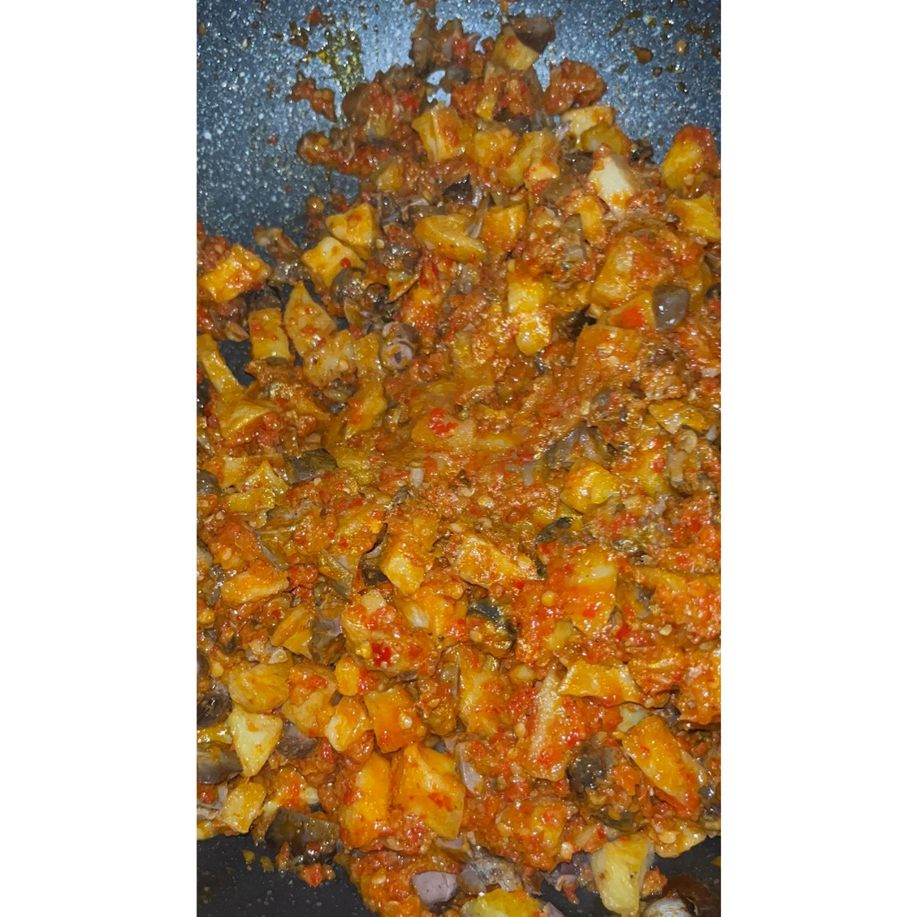 

Kentang Balado "DENGAN ATI AMPELA" - Fresh (Olahan kentang balado pedas menggugah selera)