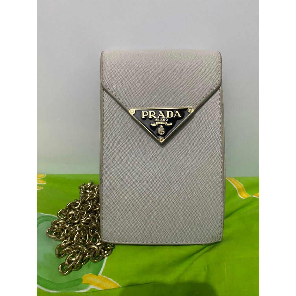 Tas Selempang HP Prada Warna Abu