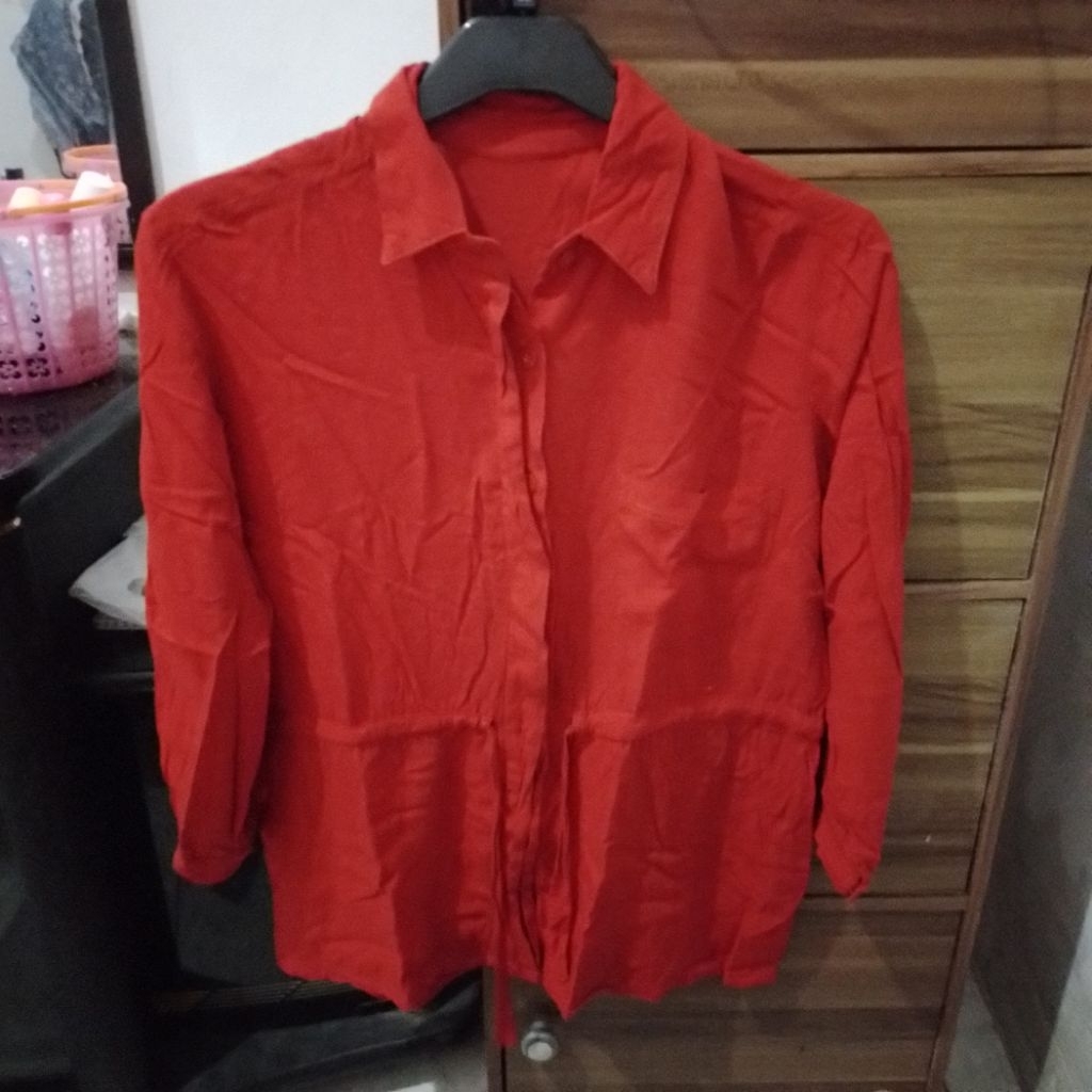 kemeja rayon merah size s