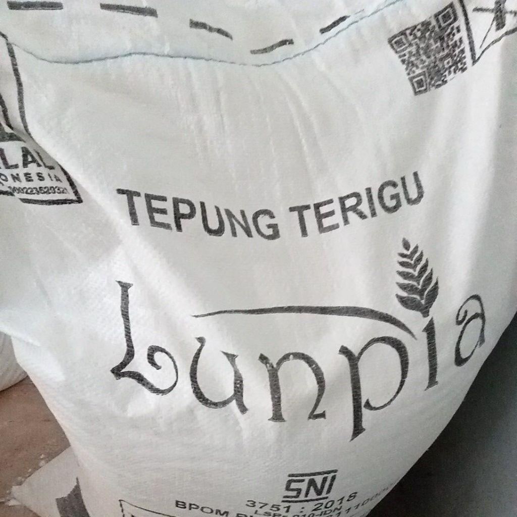 

Tepung terigu Lunpia
