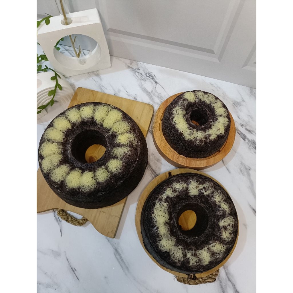 

Bolu ketan hitam kukus keju lumer