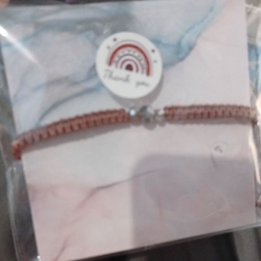 gelang tangan benang halus