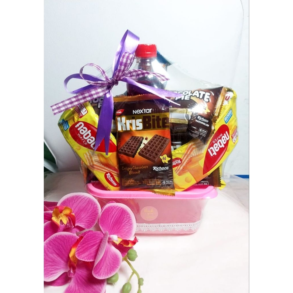 

PARCEL SNACK FREE THINWALL / PARCEL MAKANAN / PARCEL LEBARAN / HAMPERS MAKANAN / HAMPERS ULANG TAHUN