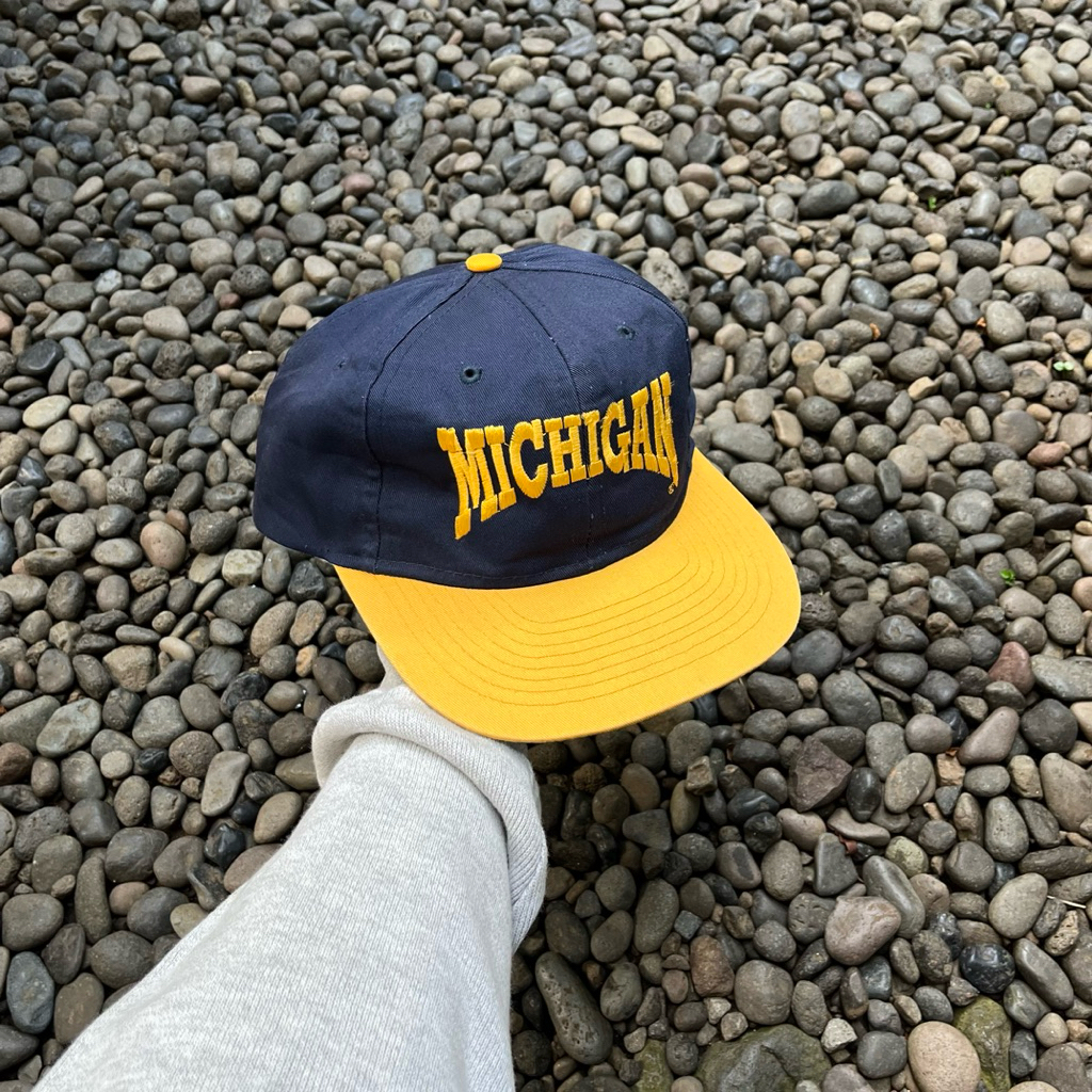 TOPI / HAT MICHIGAN BLOCK HEAD