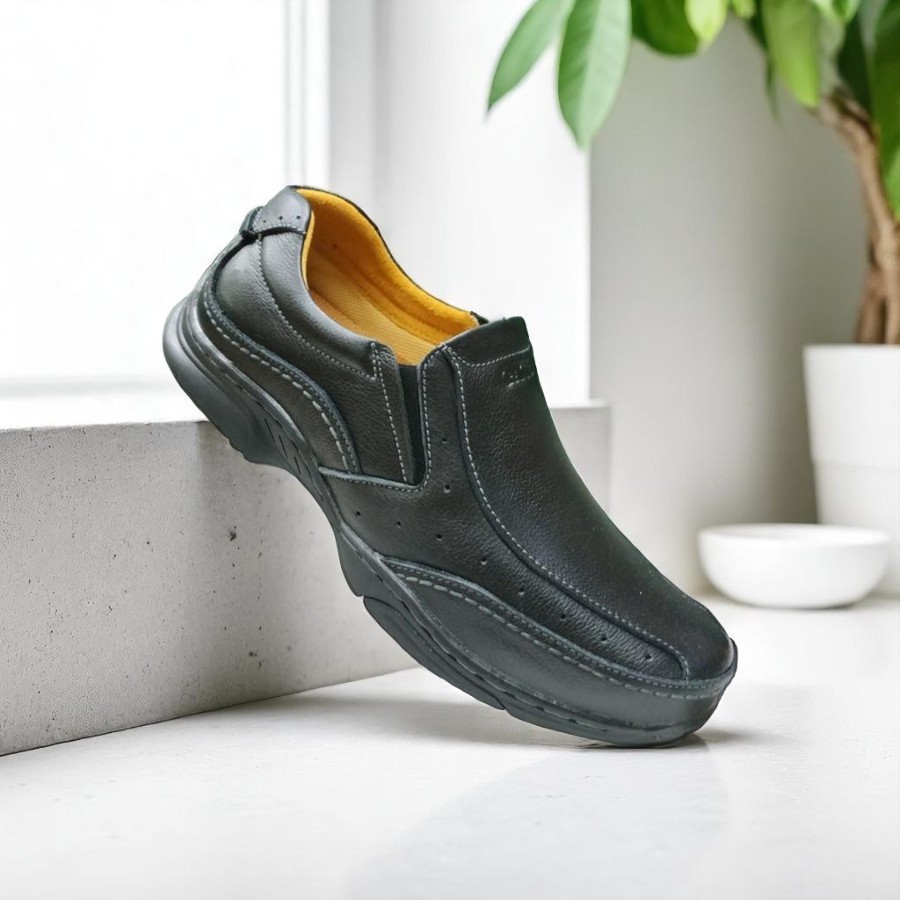 Sepatu kulit pria GATS MP 2608 hitam. Asli gats