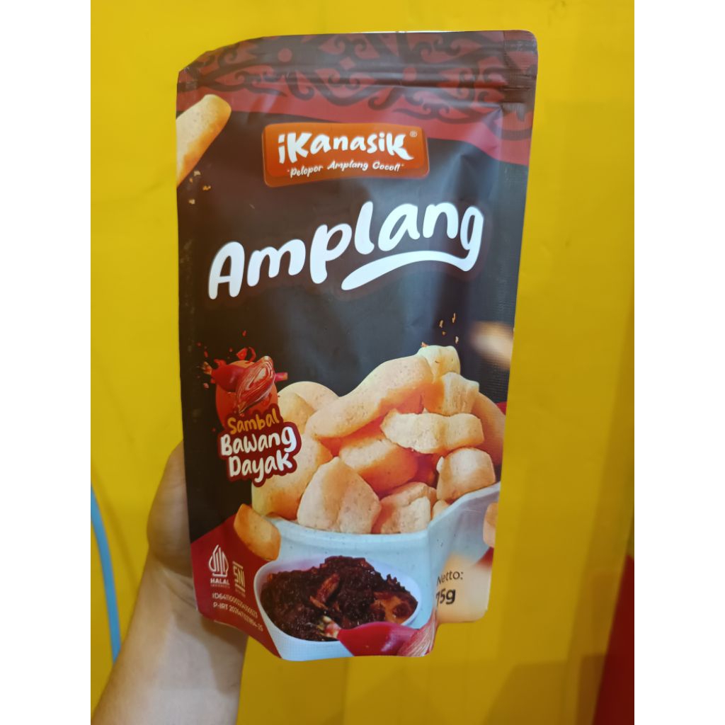 

Amplang tenggiri bawang dayak