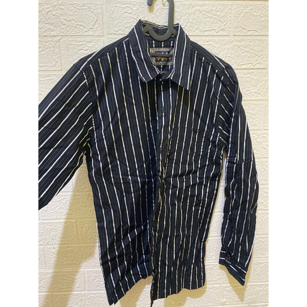 Preloved kemeja salur