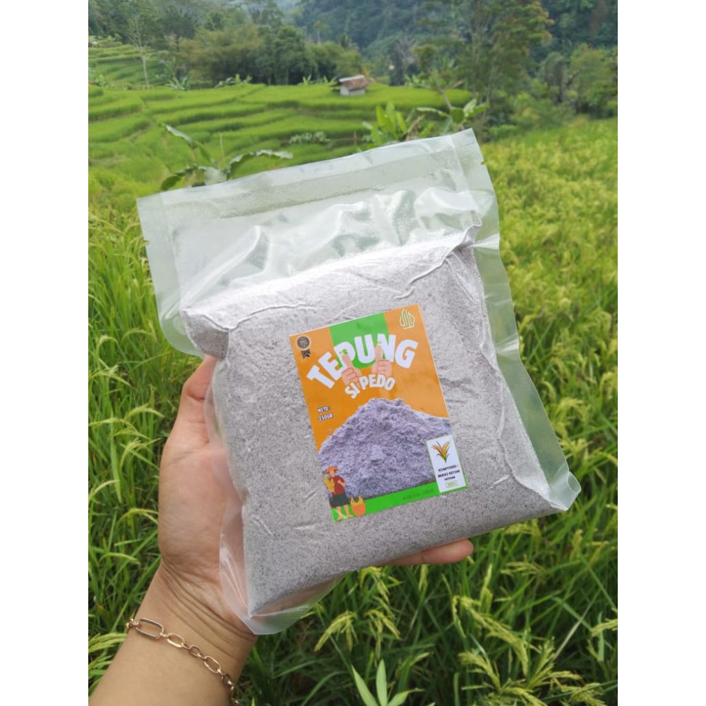 

BARU !! Tepung ketan hitam Asli, kemasan vacum, (250g-100grr).exp jun 2026