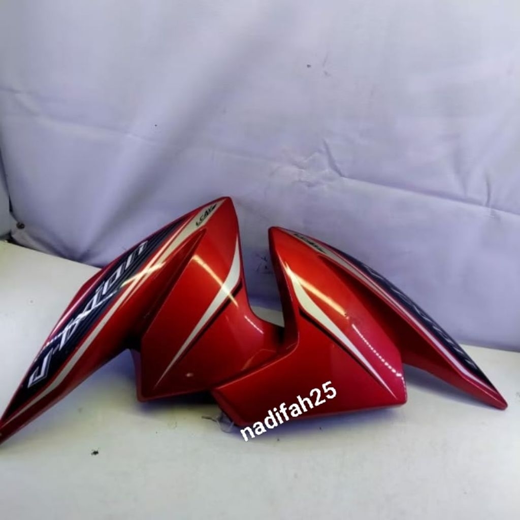 COVER SAYAP FAIRING YAMAHA VIXION NEW NVL 2013-2014 MERAH 1PA COPOTAN ORIGINAL