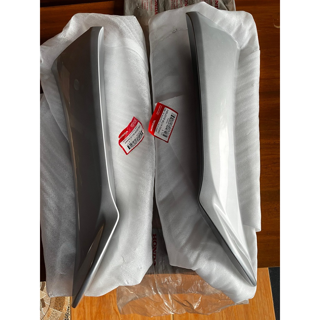 Shield Leg L & R Set Silver Leksil Sayap Luar Kiri Kanan Honda Supra X 125 Old 64430KTM850FMH 64440-
