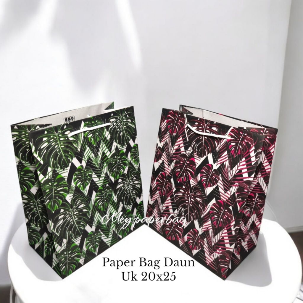 

Paper Bag 20x25 Motif Daun Premium