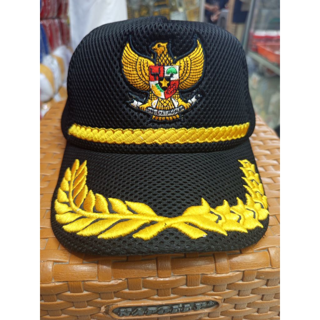 topi logo Garuda Lis padi kapas/topi jaring logo Garuda Lis padi kapas