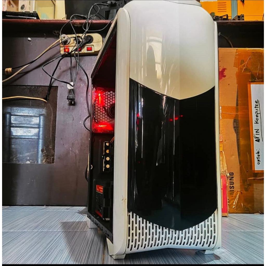 Komputer/PC Intel G4600 RAM 8GB VGA 1050 2GB DDR5