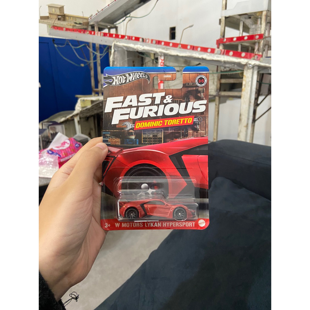 Hot Wheels W Motor Lykan Hypersport