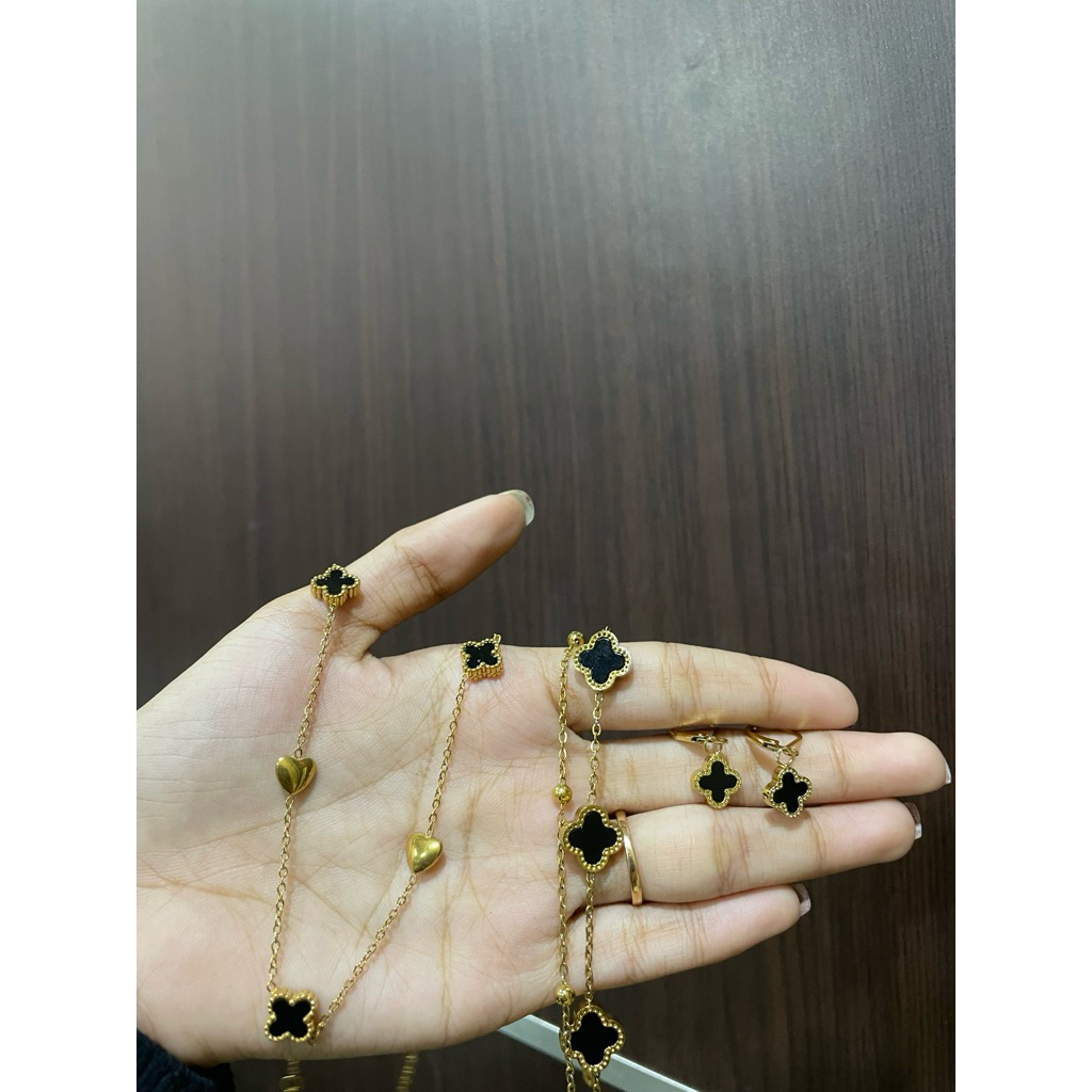 perhiasan titanium 1 set