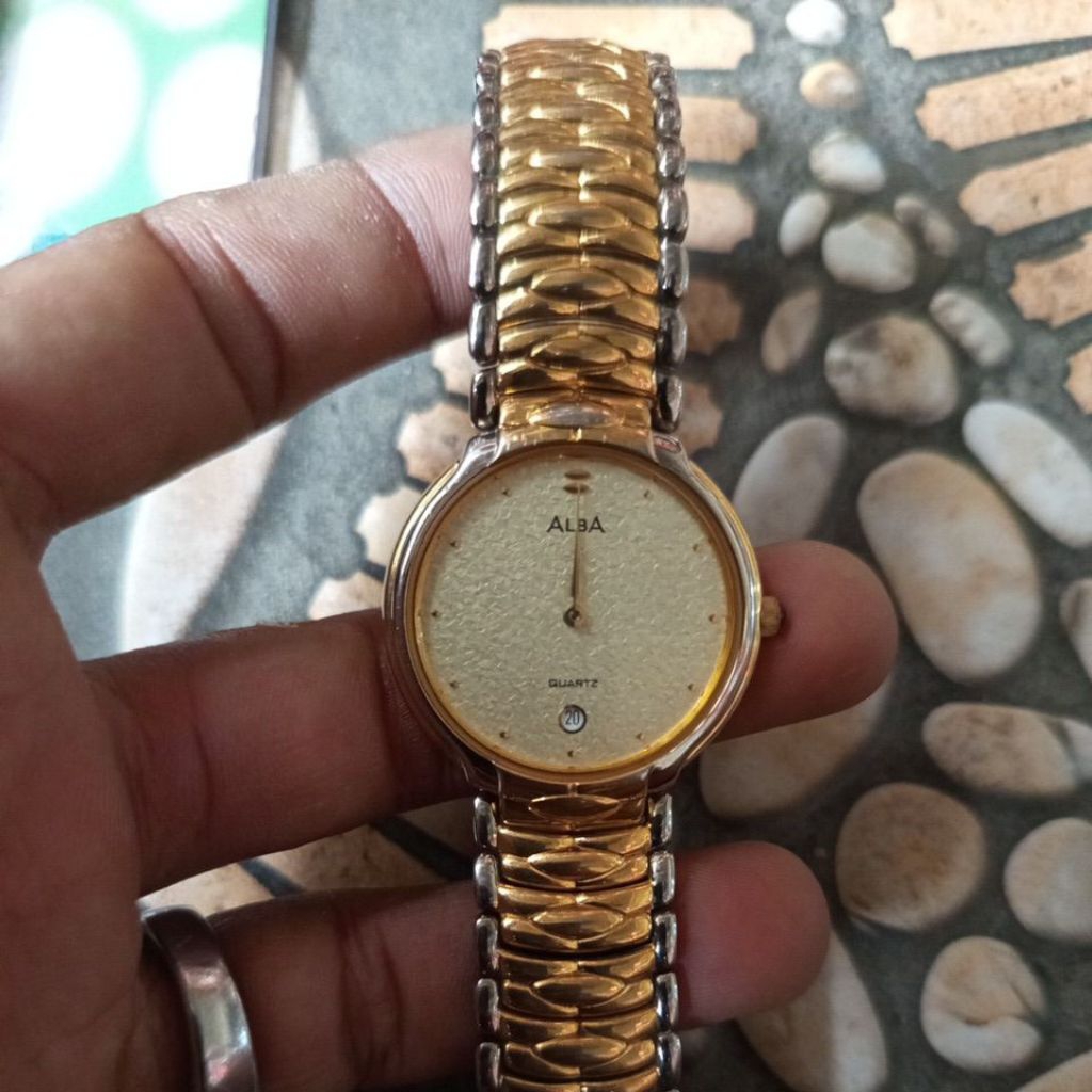 jam tangan Alba quart dua jarum unisex full original bekas