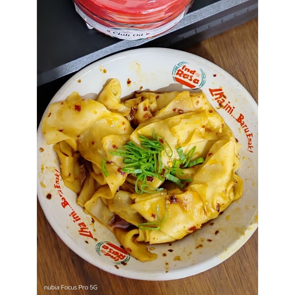 

Pangsit Chili Oil isi5