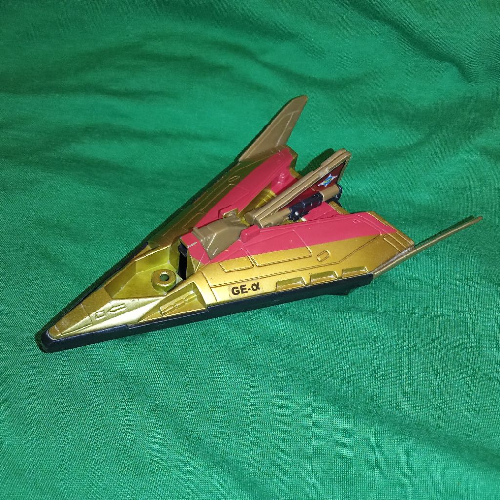 Ultraman Dyna Guts Eagle Alpha Gold Version - Bandai 1999