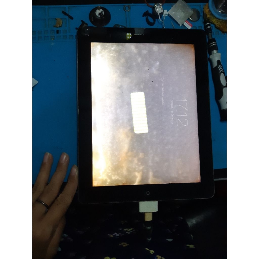 I pad 2 Air minus Lcd dan speaker bisa pakai