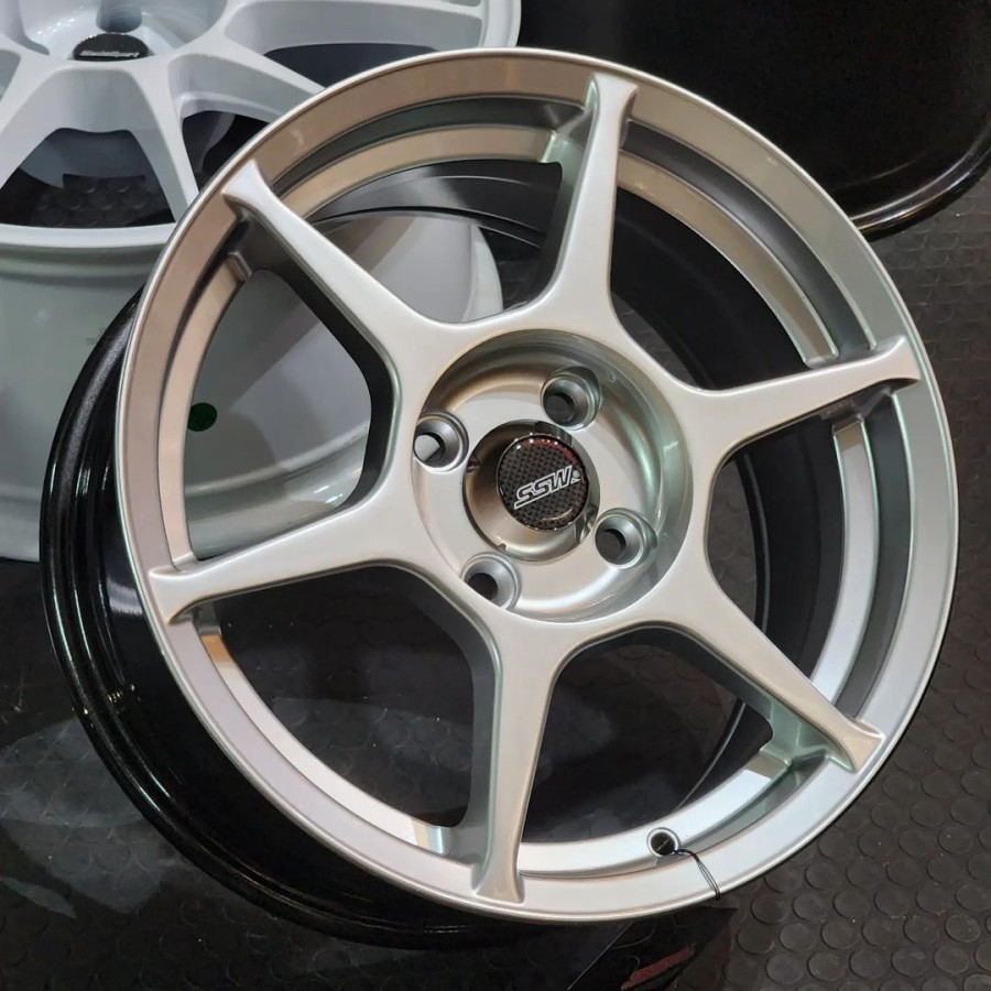 Velg Racing SSw Ring 15 Lebar 7 Et38 Buat MObilio Jazz Yaris Brio Agya Calya DLL Free Ongkir