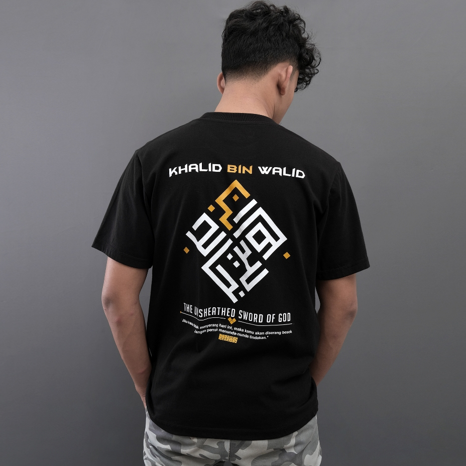 Kepswah Official - Kaos Khalid bin Walid Kaligrafi - Baju Sahabat Nabi - Kaos Dakwah Combed 24s