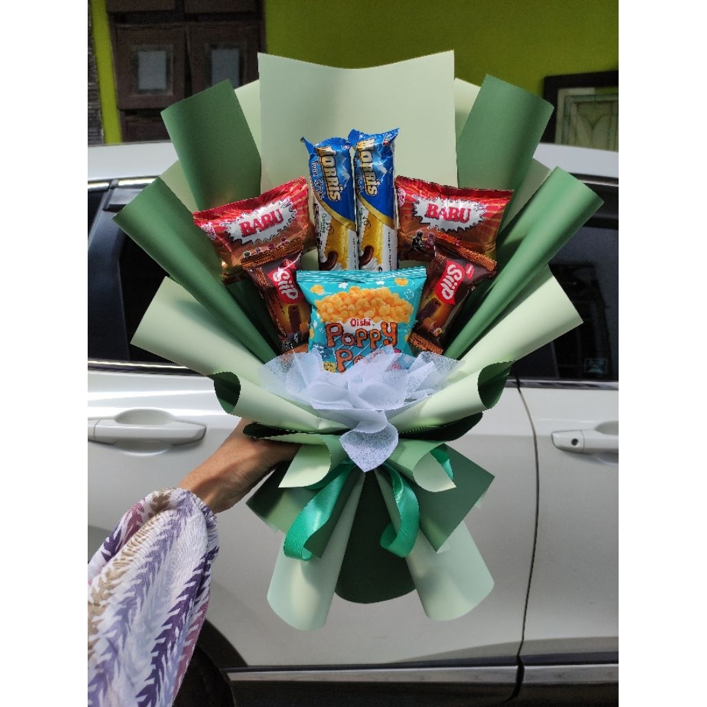

Buket Snack Buket wisuda untuk terkasih