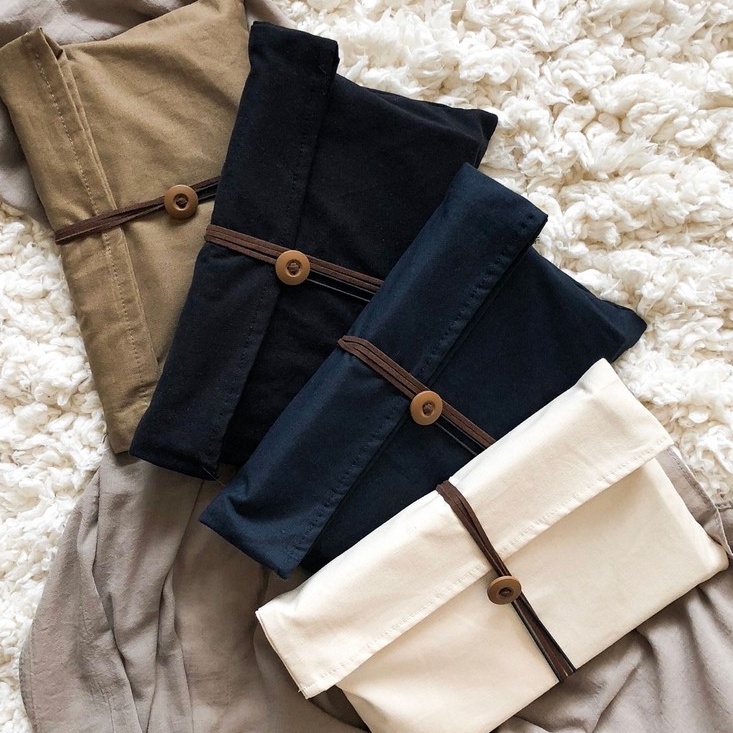 

KODE N15C Book Sleeve Kantong Buku