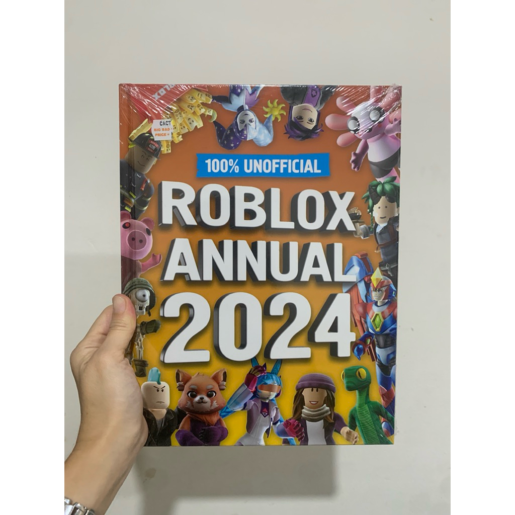 Buku Roblox annual 2024 activity book BBW robux blocks