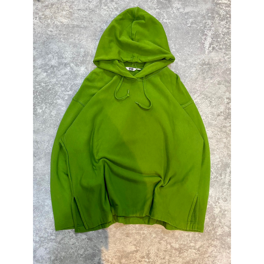 HOODIE UNIQLO SECOND