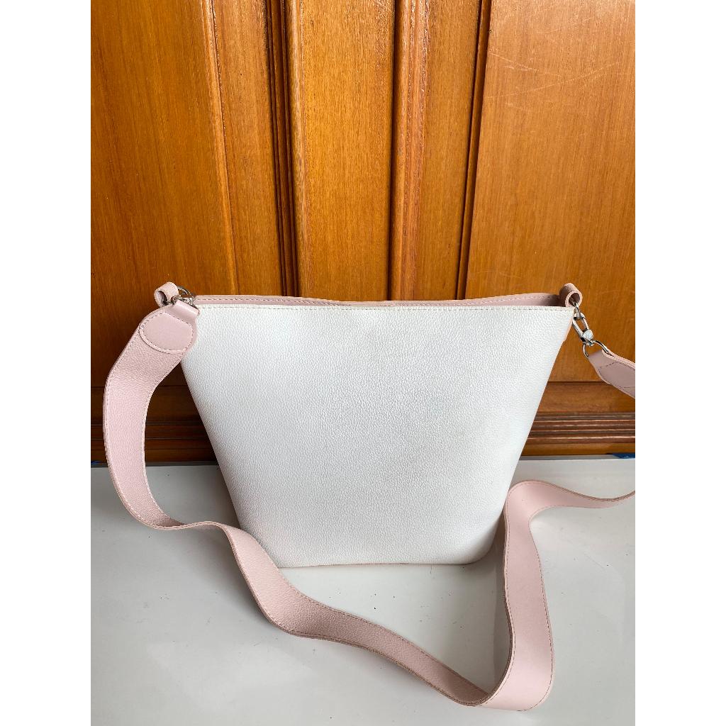 Sling bag/Tas Selempang Miniso