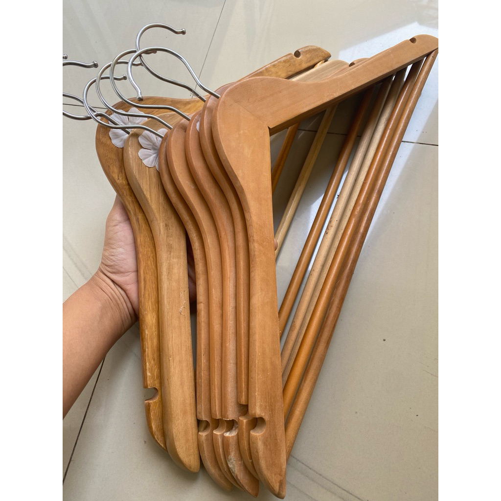 Hanger kayu + palang