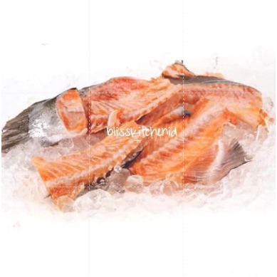 

Tulang Ikan Salmon Norway & Trout / Salmon Fish Bone 250gr