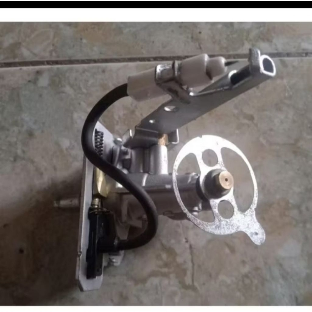 pematik  kompor  gas  rinai bekas