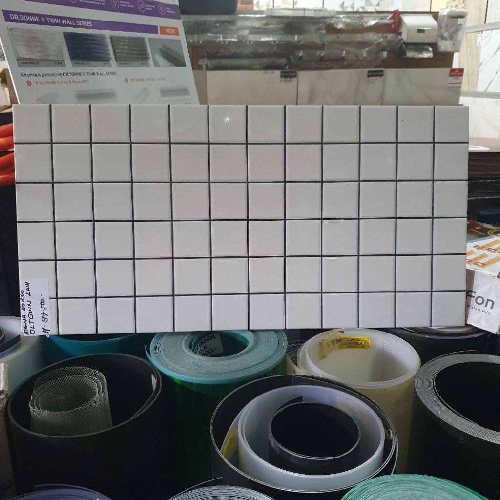 keramik dinding kamar mandi dapur kamar tidur rumah ATENA 30x60 OLD TOWN LWH kotak minimalis