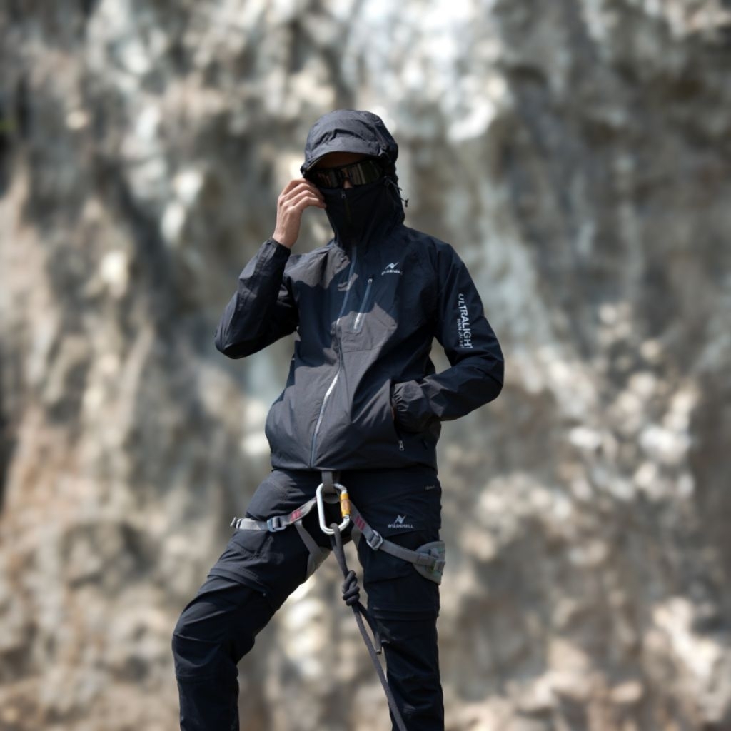 JAKET ULTRALIGHT WATERPROOF LABUAN TRUELIGHT SERIES WILD OUTDOOR