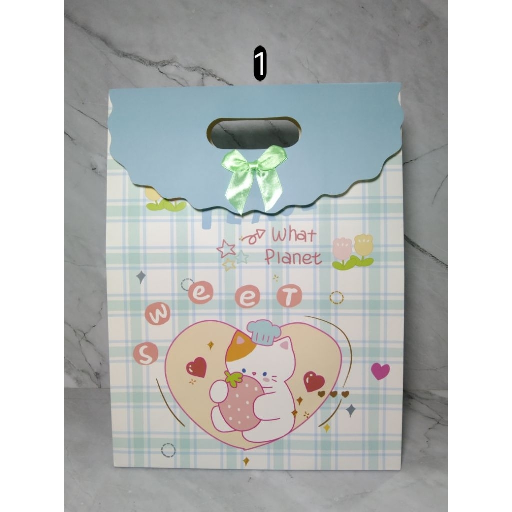 

PAPER BAG FANCY / TAS KADO ULANG TAHUN