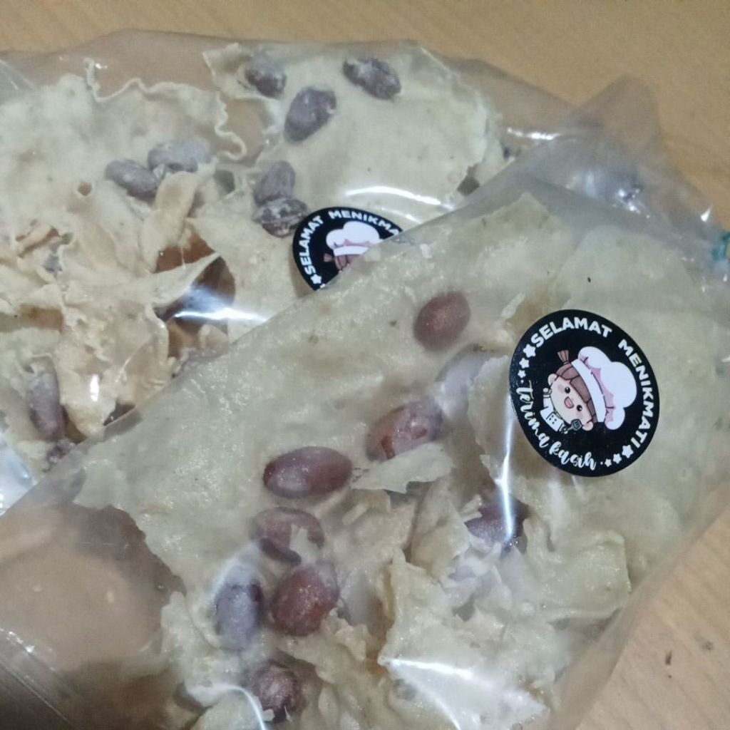 

rempeyek kripik