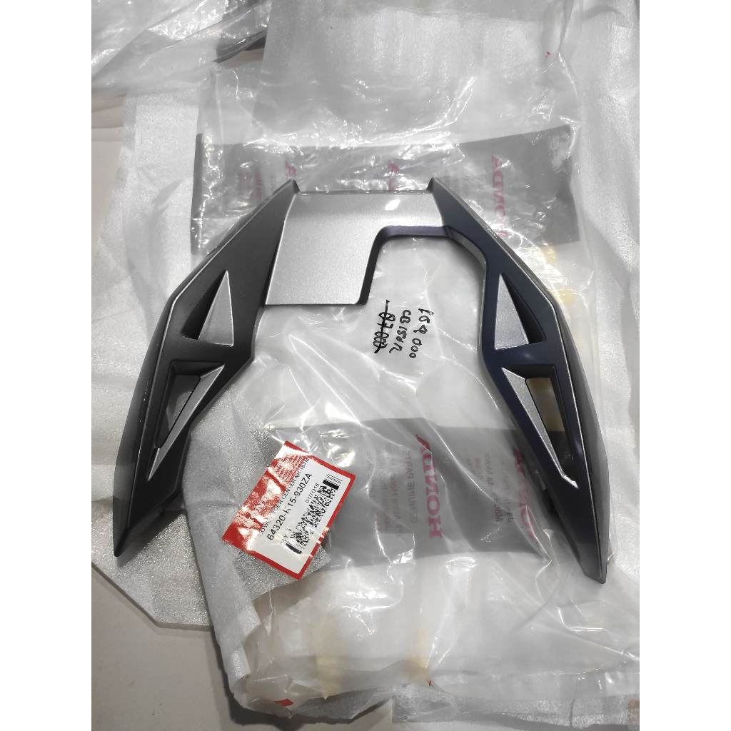 undercowl tengah cb150r new silver ori