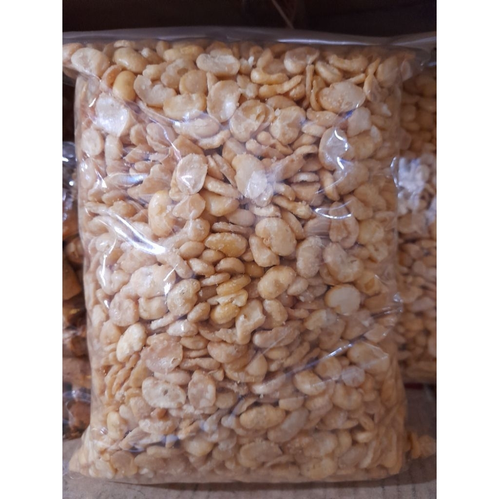 

Kacang koro kupas 1 kg ,500 gr