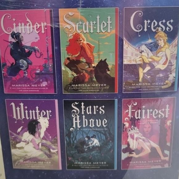 [ENGLISH] TK. THE LUNAR CHRONICLES : SCARLET, CRESS, FAIREST, STARS ABOVE, WINTER, CINDER
