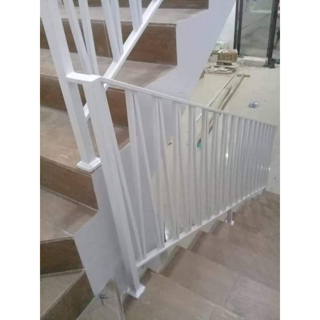 railling tangga  minimalis pagar besi tangga dan balkon rumah