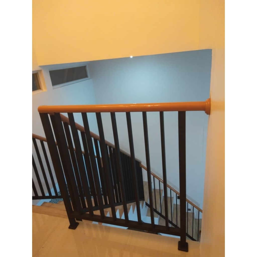 railling tangga balkon rumah minimalis pengaman pagar tangga besi