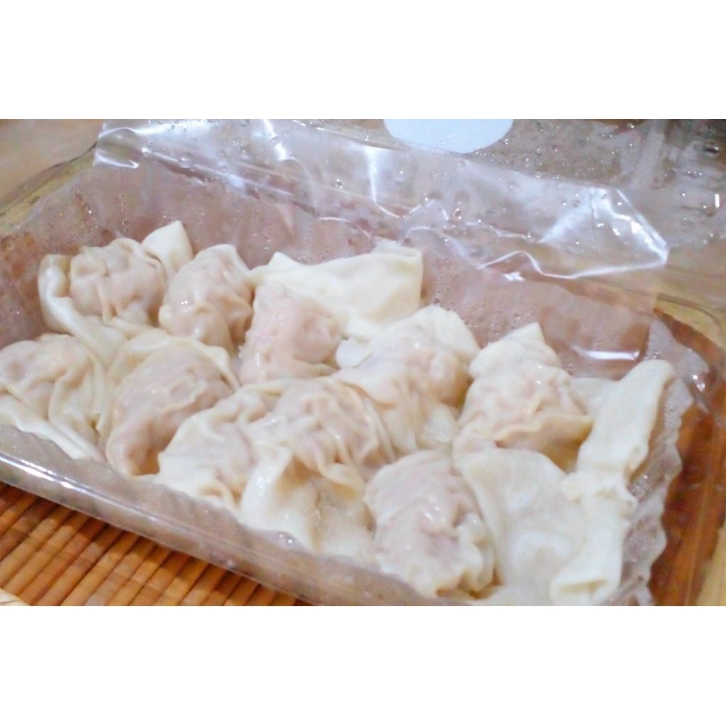 

Pangsit Isi rebus/goreng frozen