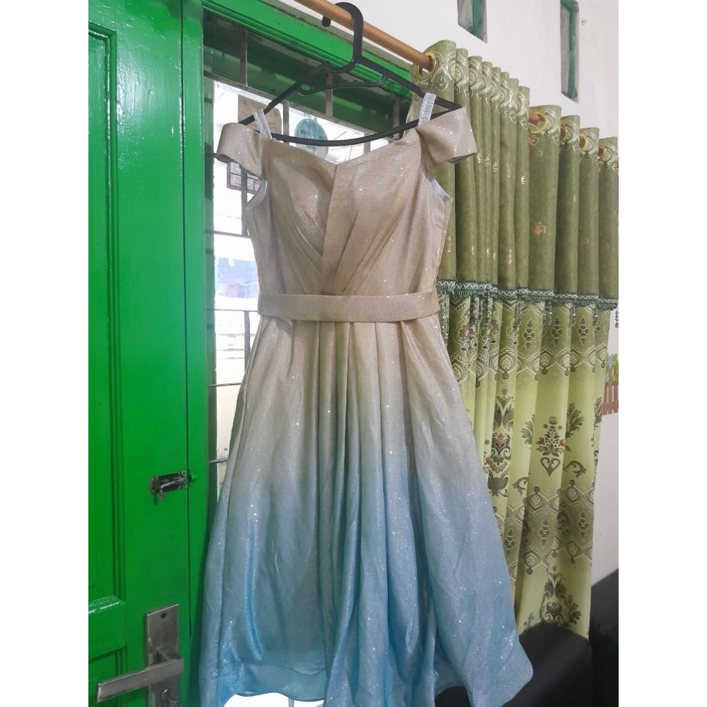 PROM DRESS/DRESS SWEET SEVENTEEN/BIRTHDAY DRESS/GAUN PESTA/GAUN BRIESMAID PRELOVED
