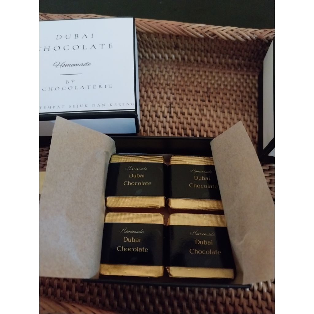 

Dubai Coklat Homemade Minibar isi 4pcs