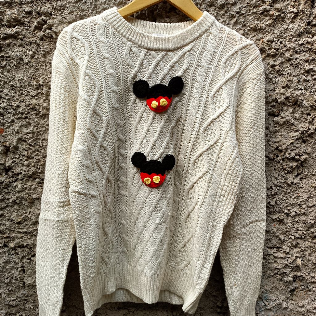 Sweater Rajut Uniqlo