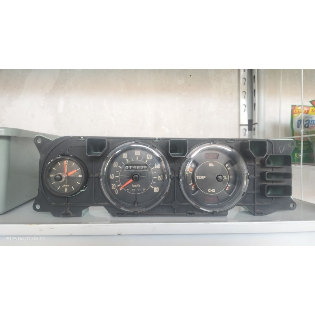 Spedometer Corolla ke-30