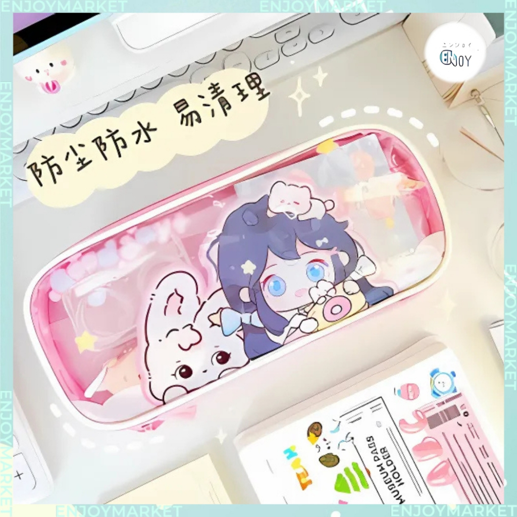 

Tempat Pensil Aesthetic Transparan Serbaguna 3 Slot Motif Cartoon Motif Pomelo Girl Anti Air